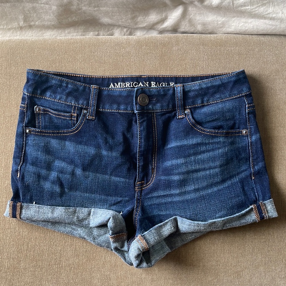 American Eagle Hi Rise Shortie